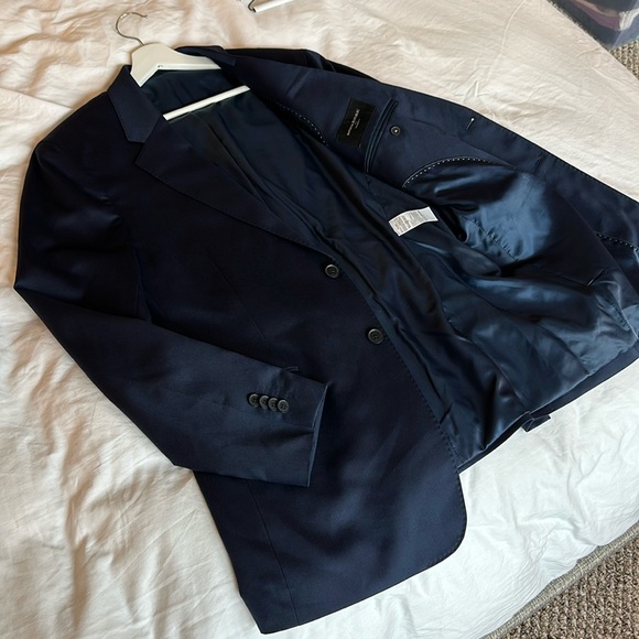 Banana Republic Tailored Fit Navy Suit Jacket - Picture 3 of 5